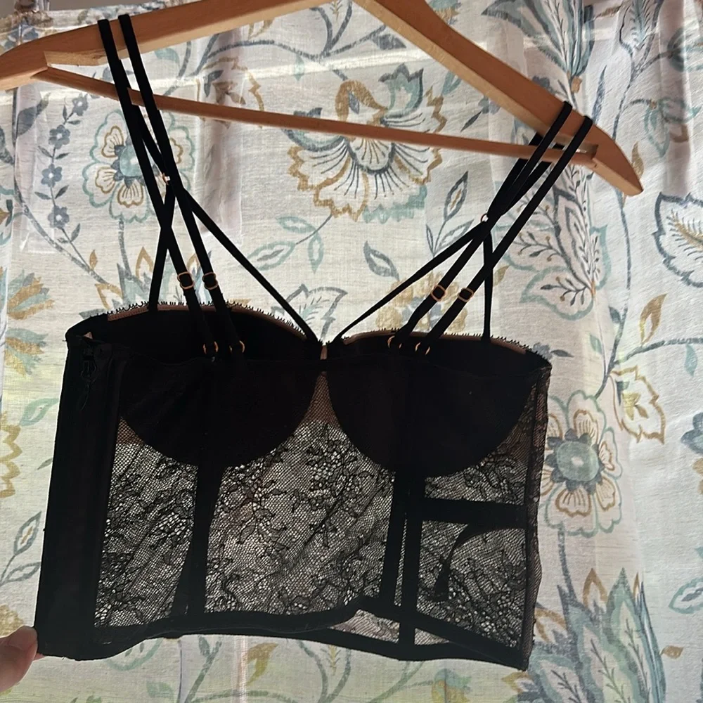 2 Victoria’s Secret sexy lace bustier corset bras 34B - Picture 11 of 13